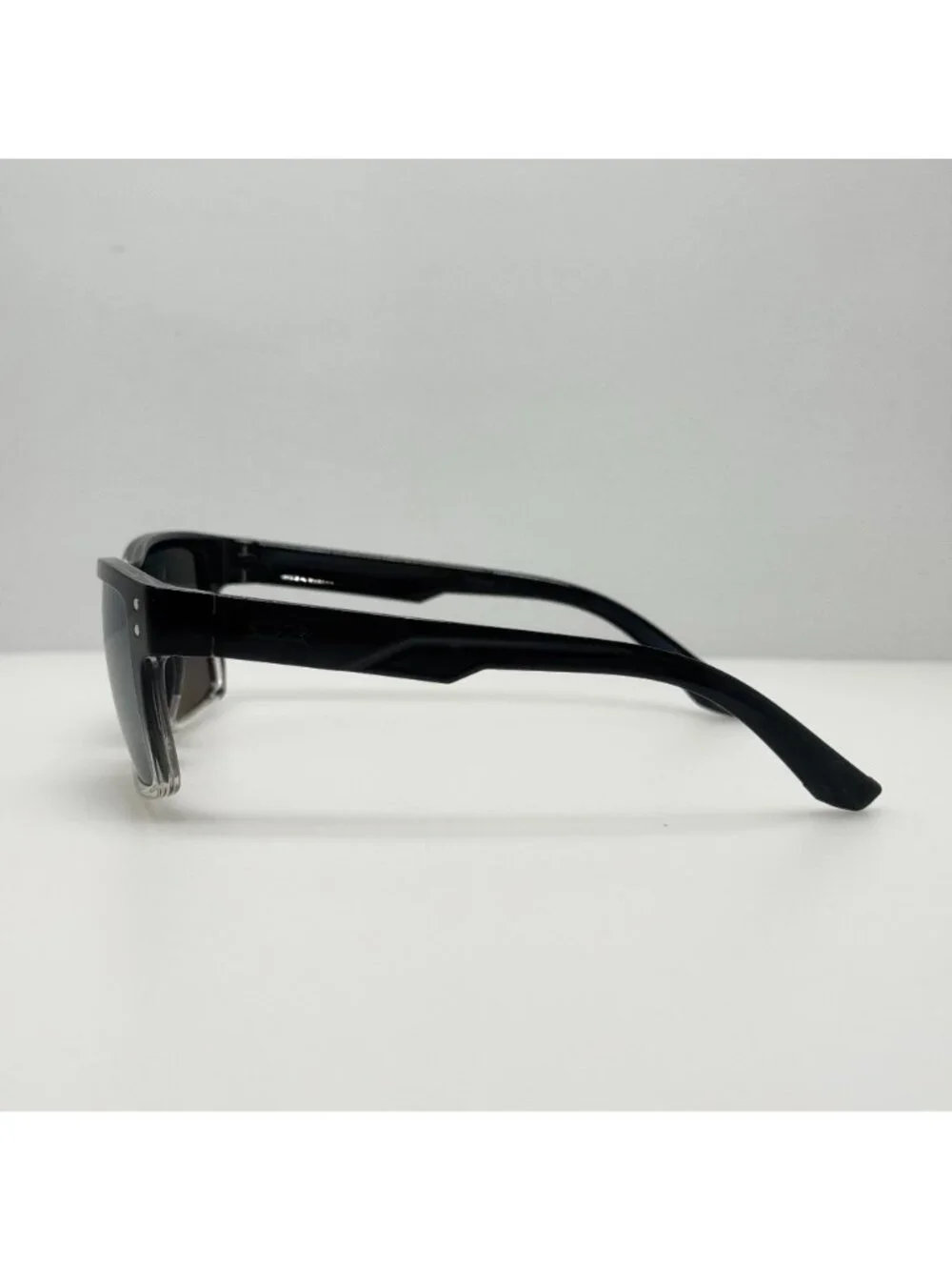 STNGR lenses have